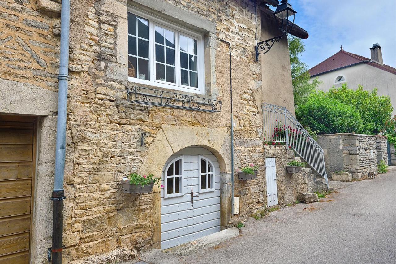 Le Petit Cocon De Chateau Chalon Esterno foto