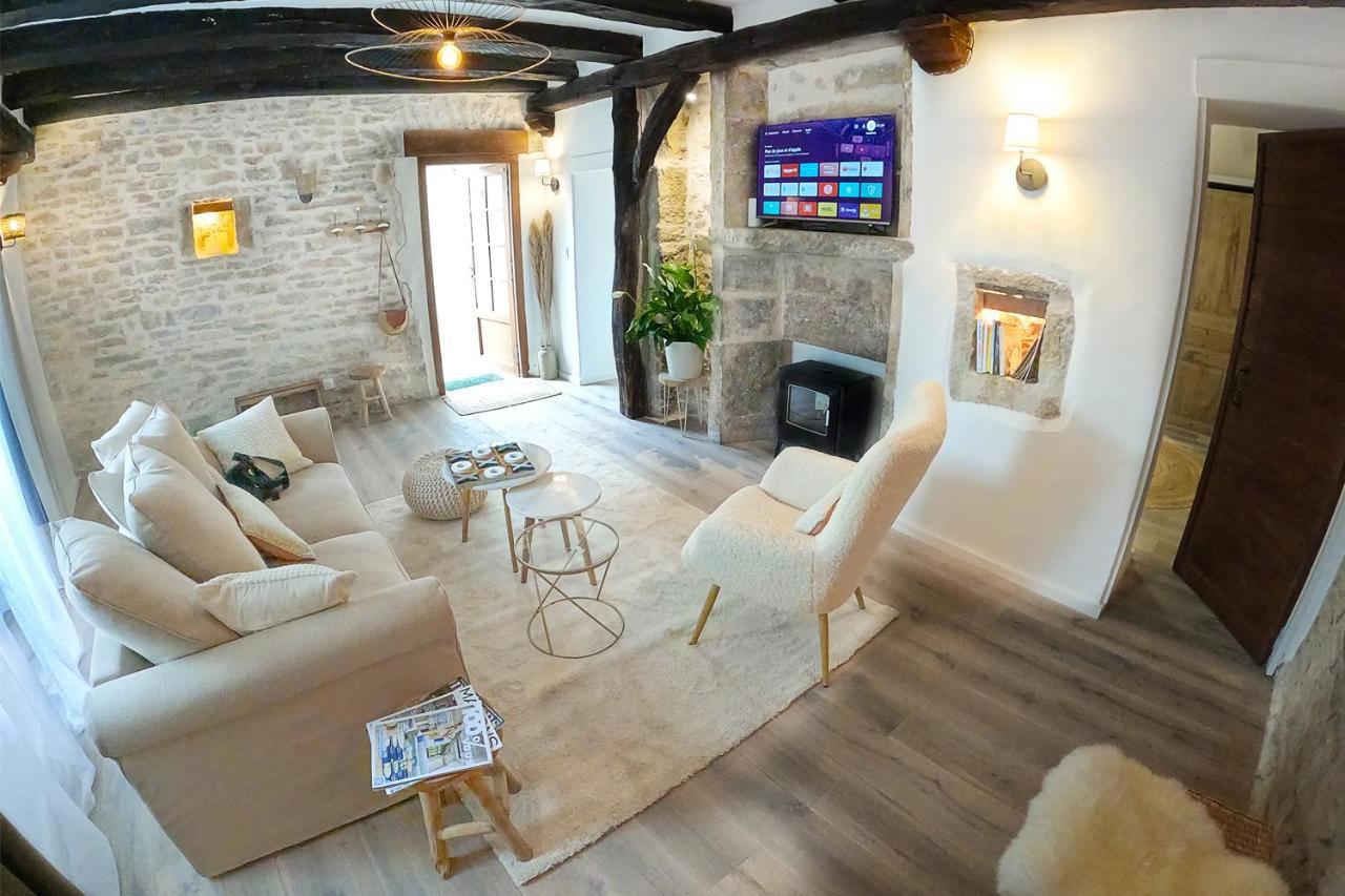 Le Petit Cocon De Chateau Chalon Esterno foto
