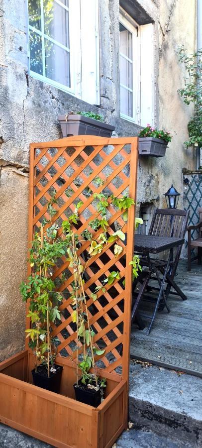 Le Petit Cocon De Chateau Chalon Esterno foto